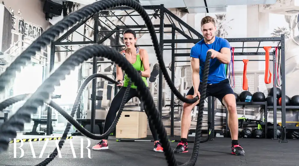 Các bài tập vai cho nam: Đánh dây thừng – Battle Ropes